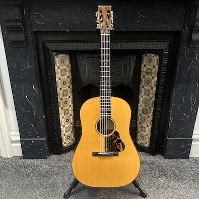 MARTIN DITSON D111 MARTIN DITSON D111